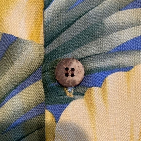 Tommy Bahama 100% Silk Tropical Hawaiian Casual SS Button Up Shirt Mens L #122A - Picture 4 of 5